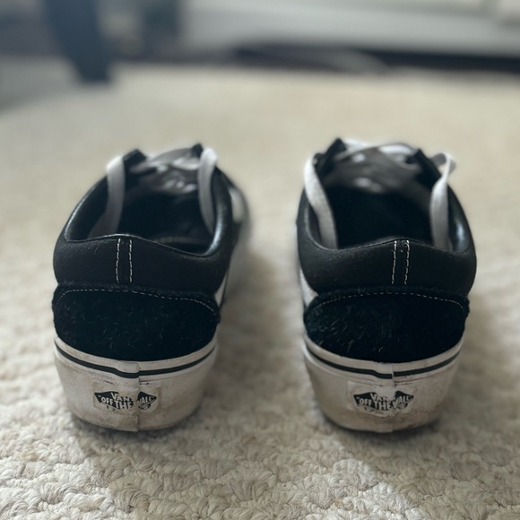 Vans Old Skool Shoes - Picture 3 of 4